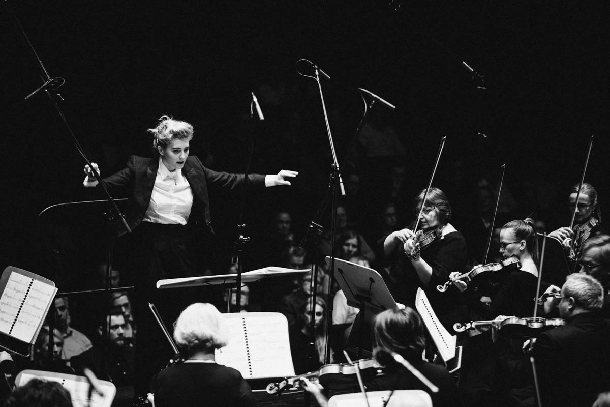 Patrycja Pieczara i Orkiestra Filharmonii W Szczecinie Fot.Kinga Karpati&Daniel Zarewicz PRESTIGE PORTRAIT