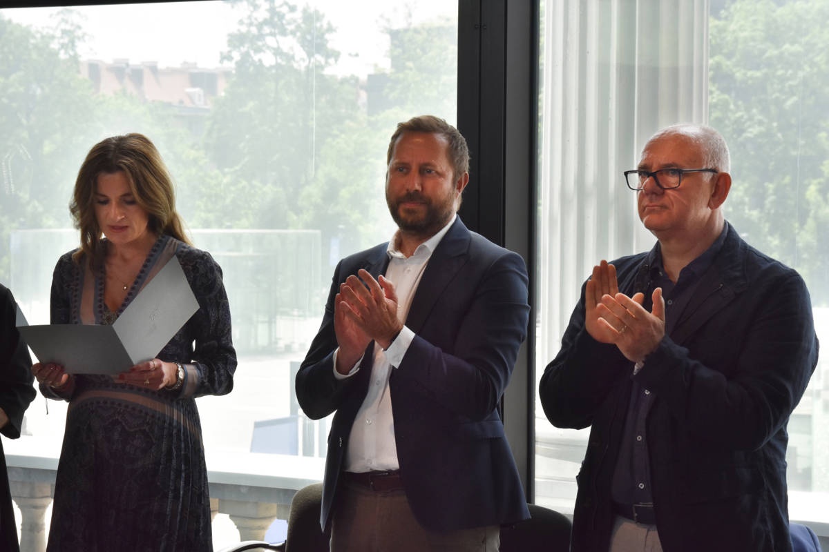 Dr Katarzyna Stanny (ZAiKS), prof. Wojciech Pukocz (Rektor ASP Wrocław), Jarosław Wartak (Dyrektor Departamentu Szkolnictwa Artystycznego MKiDN). Fot. Sebastian Siepietowski), 