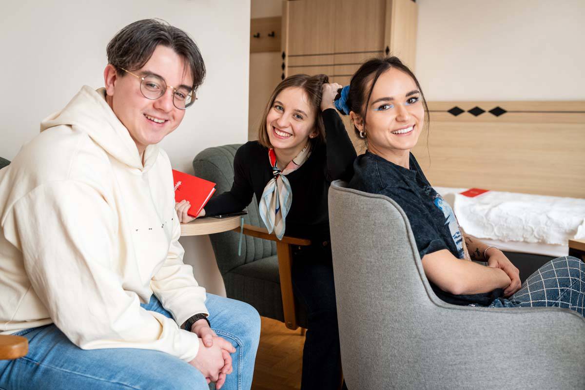 Mateusz Makowski, Karolina Fryt, Żaneta Chełminiak fot. Jacek Dyląg