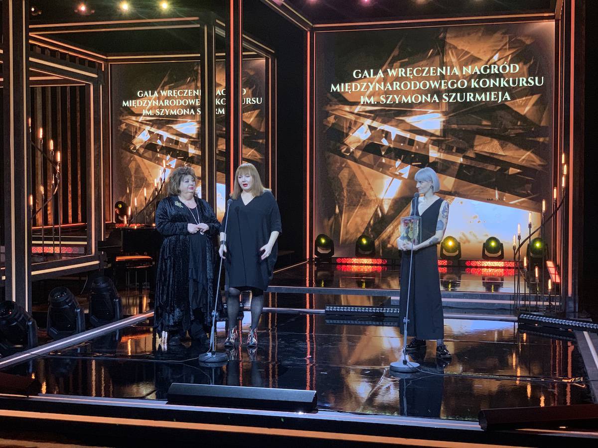 Od lewej: Gołda Tencer, Agnieszka Lubomira Piotrowska i Elżbieta Łapczyńska. Fot. Materiały prasowe