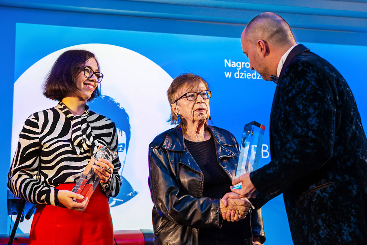 Agata Telc-Szubert, Barbara Hoff, Miłosz Bembinow fot. Karpati&Zarewicz