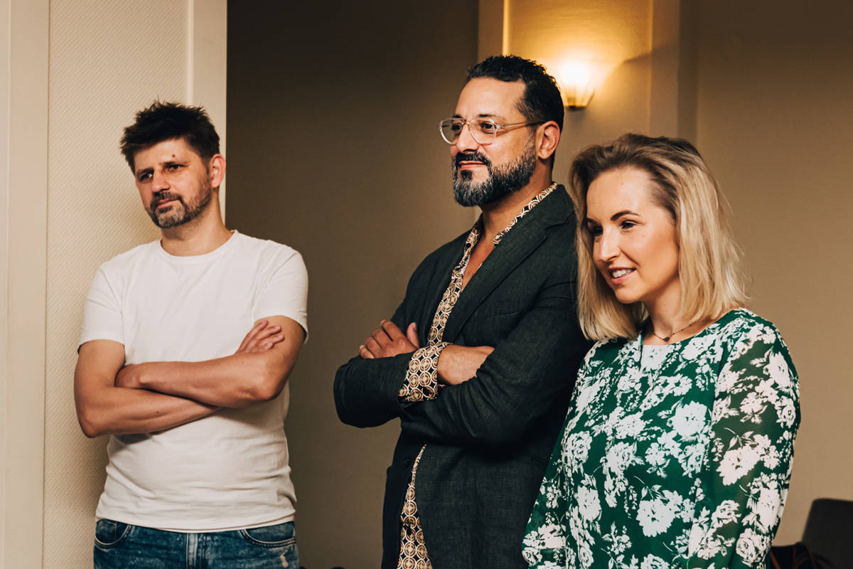 Jacek Tarkowski, Ferid Lakhdar, Weronika Mirowska fot. Karpati&Zarewicz