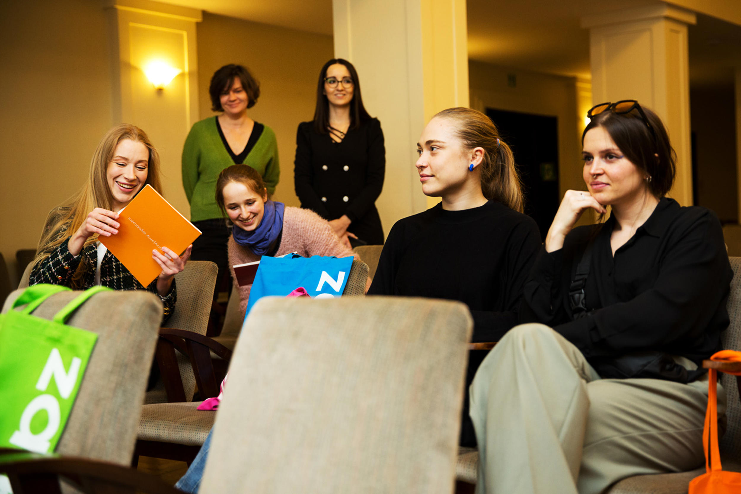 Izabela Wróblewska, Anna Szopa, Adrianna Kazimierz fot.: Karpati&Zarewicz