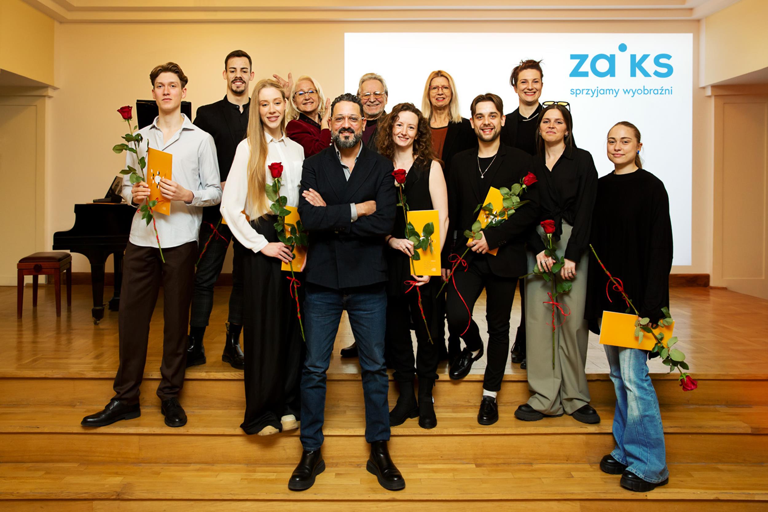 Wiceprezes ZAiKS-u, jury i laureaci konkursu choreograficznego fot.: Karpati&Zarewicz