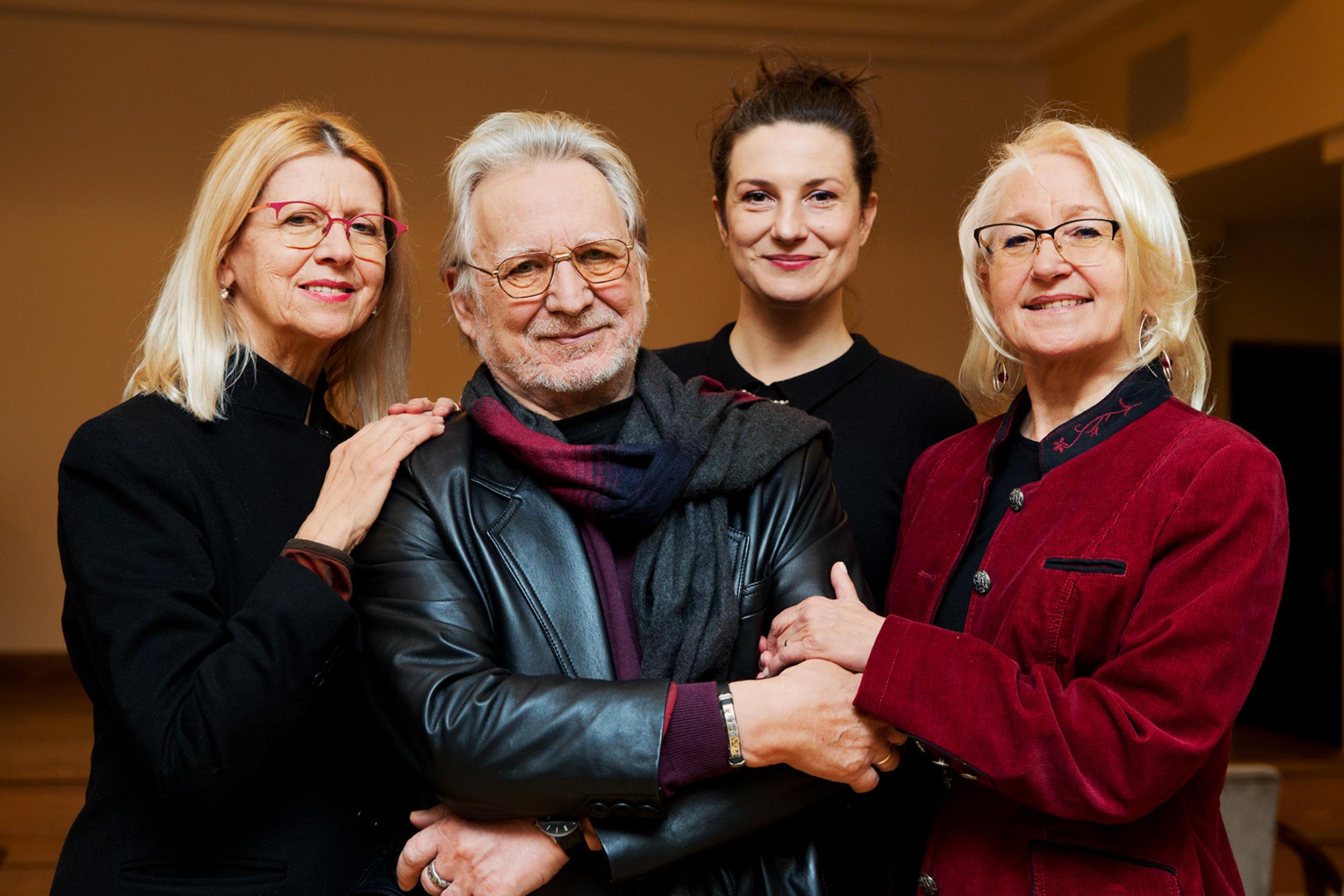 Jury konkursu: Zofia Rudnicka, Przemysław Śliwa, Kaya Kołdziejczyk, Hanna Kamińska fot: Karpati&Zarewicz
