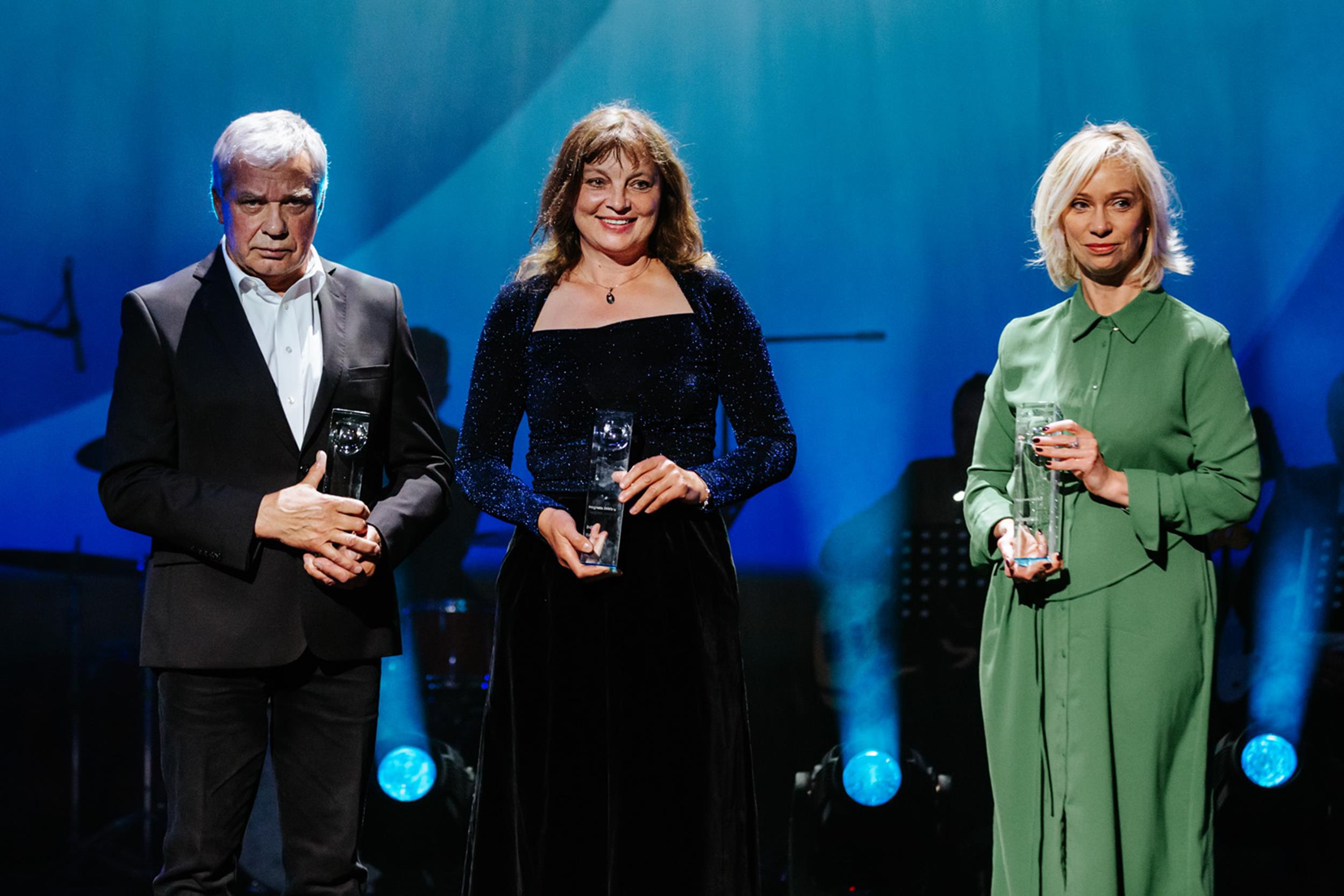 Laureaci Nagród ZAiKS-u. Od lewej: Stanisław Baj, Inez Baturo, Agnieszka Kawa Fot. Karpati & Zarewicz